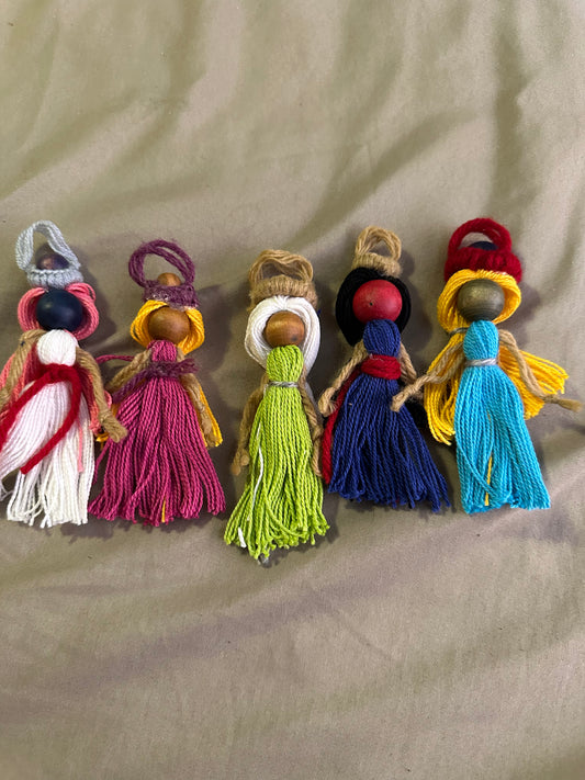 Yarn dolls